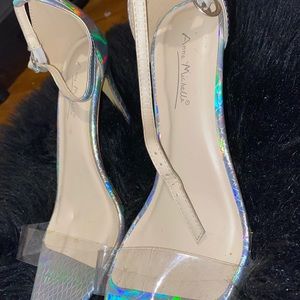 Holographic heels